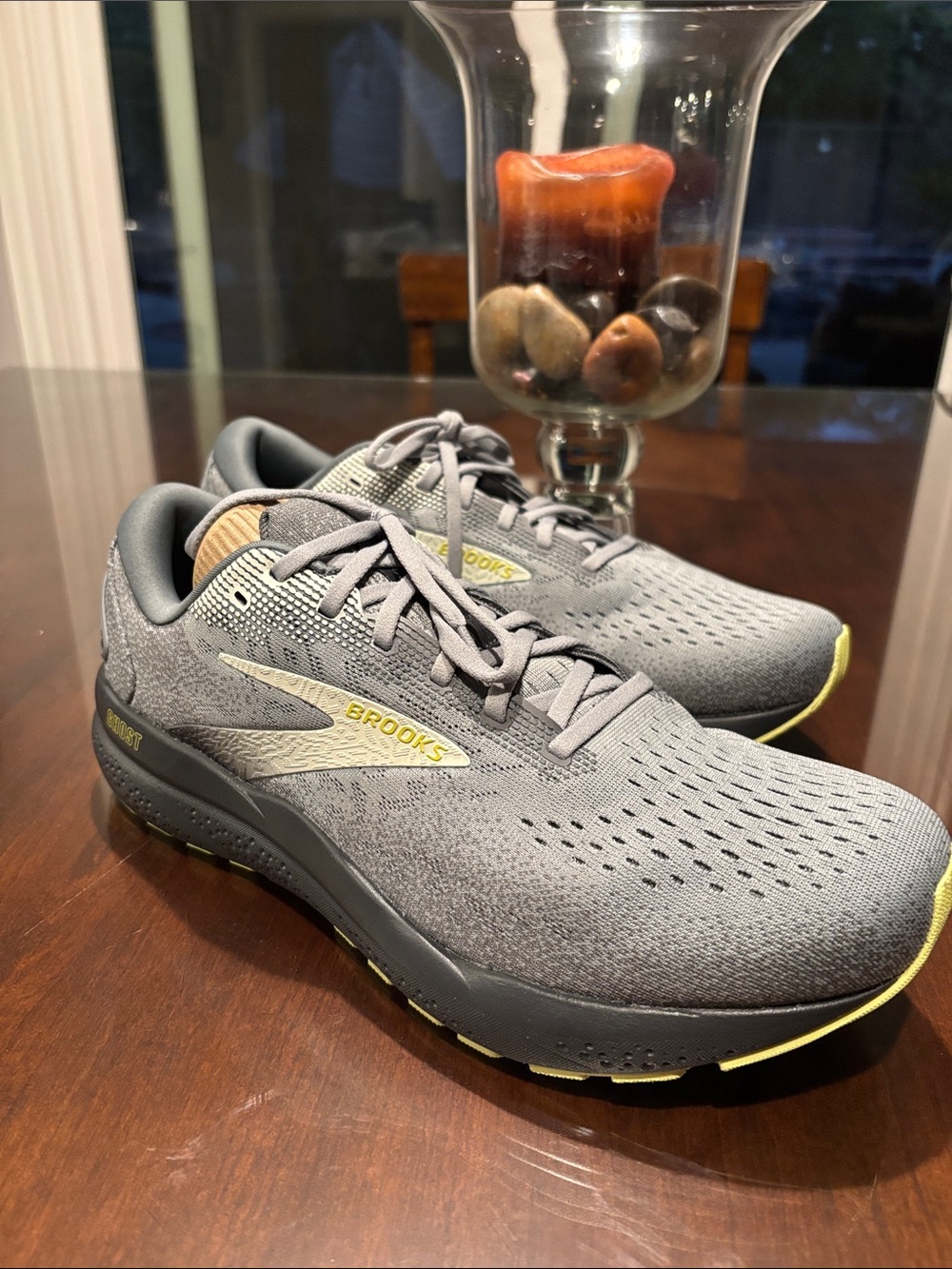 Brooks Ghost Men's Running Shoes — extra wide 4E Gray with Yellow/Black Accents - Picture 2 of 9